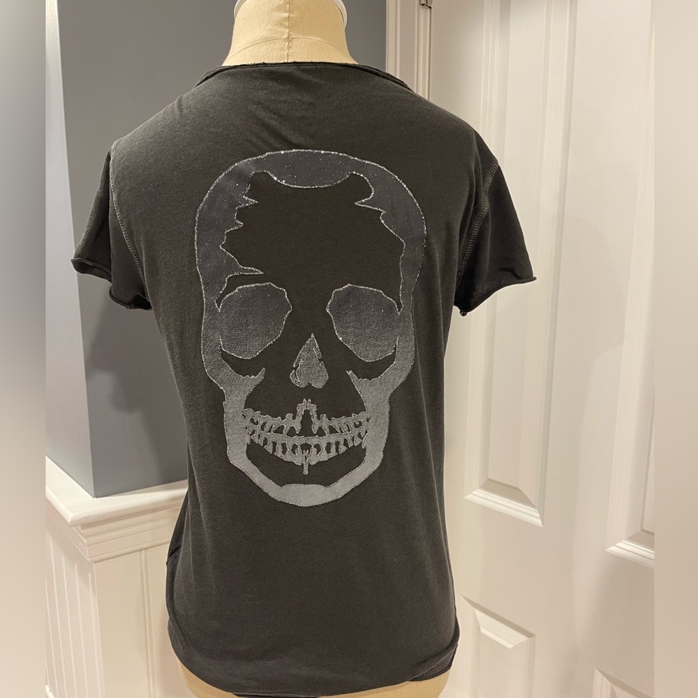 Zaria & Voltaire skull Tee
